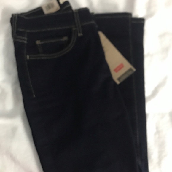 Woman Jean’s by LEVI - Picture 5 of 7